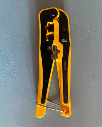 Pinza crimpatrice