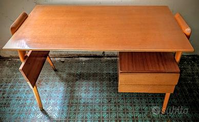 Scrivania legno massello con cassettiera NO IKEA