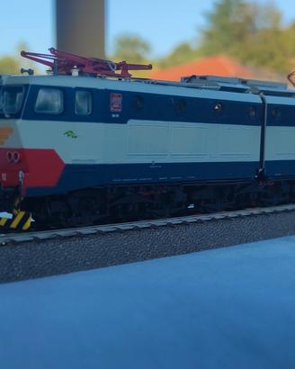 Locomotore FS E656 "Caimano"  della LIMA