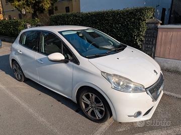 Peugeot 208 turbodiesel Allure 5porte
