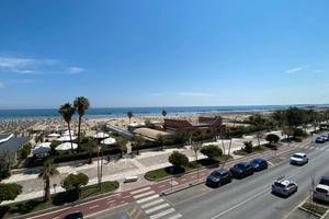 Appartamento ristrutturato fronte mare