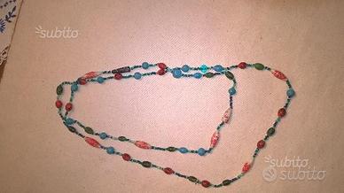 Collana multicolor con pietre naturali