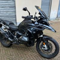 Bmw r 1250 gs triple black