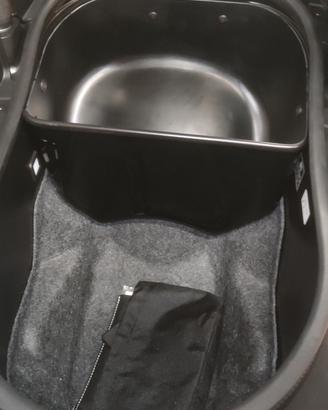 Portaoggetti sottosella Yamaha Tmax 560