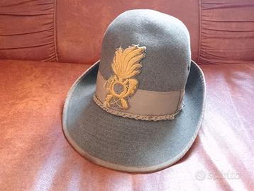 Cappello alpino della Guardia di finanza