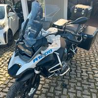 Moto BMW adventure