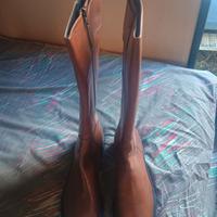 stivali e scarpe
