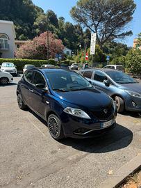 Lancia y 2019 gpl Ecochic gpl casa madre