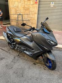 Tmax 560 2026