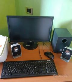 Computer con mouse+ casse audio con subwoofer