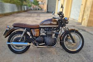 TRIUMPH Bonneville T100 Cafe Racer