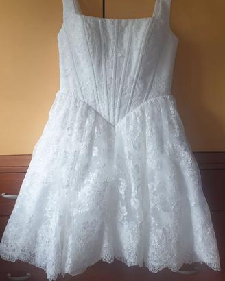 Abito nuovo elegante da cerimonia con tulle