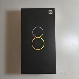 Scatola Xiaomi Mi8 + documentazione + pellicole