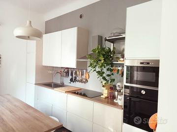 Cucina Ikea lineare METOD con anta VOXTORP