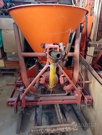 Spandiconcime da vigneto