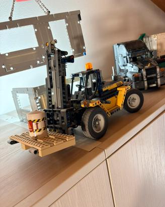 LEGO Technic 42079 - Carrello Elevatore