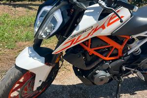 Ktm duke 390