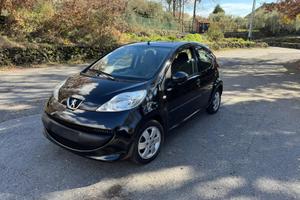 Peugeot 107 - 1.0 benzina