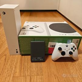 Xbox Serie S 512GB + Hard Disk 2TB + Giochi 