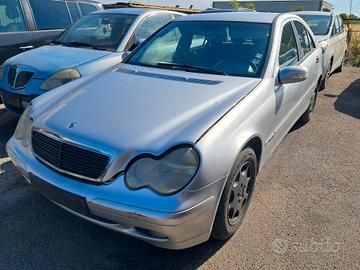 Mercedes classe C w203 anno 2006 ricambi usati