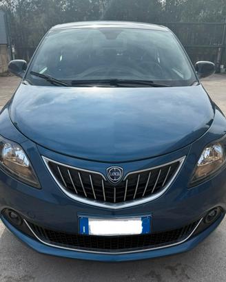 Lancia Ypsilon 1.0 FireFly 5 porte S&S Hybrid Albe