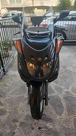 Yamaha majesty 250