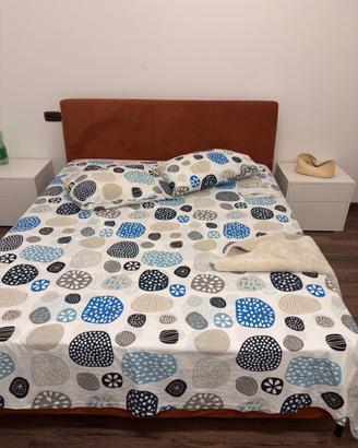 Letto e comodini