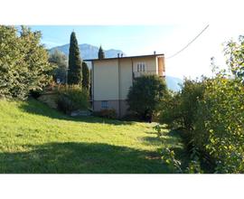 Casa singola panoramica con ampio terreno