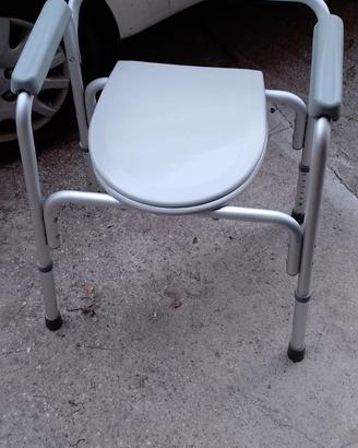 Sedia comoda / Rialzo WC con braccioli ,usata
