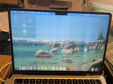 Schermo macbook air A3113 rotto