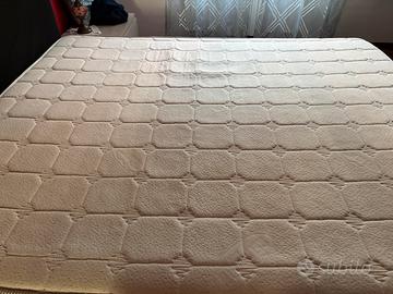 Materasso matrimoniale 160*190 con memory foam