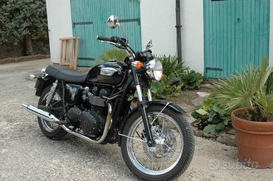 Triumph Bonneville - 2005