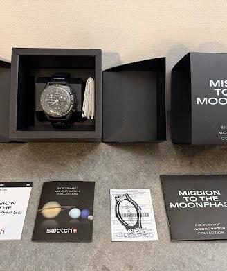 OMEGA SWATCH SNOOPY Moonphase New Moon Speedmas