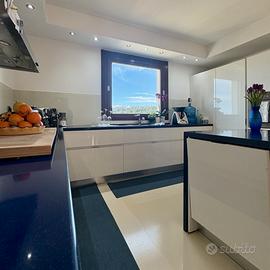 Appartamento in Via dei Falconi 59, Cagliari (CA)