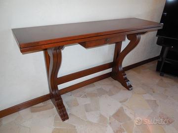 Consolle in legno trasformabile a tavolo