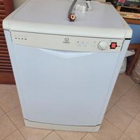 lavastoviglie  indesit  no  incasso