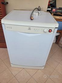lavastoviglie  indesit  no  incasso