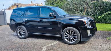 CADILLAC ESCALADE 6.2 V8