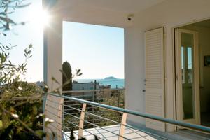 Appartamenti Lerici Tellaro mare terrazzo parchegg