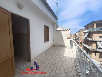 Casa indipendente di 210 m² con più di 5 locali a 