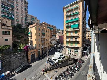 3 LOCALI A GENOVA