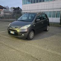 Hyundai i 10 gpl adatta a neopatentati