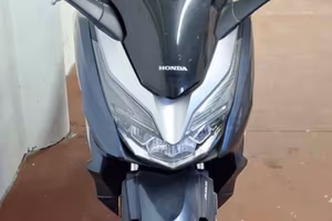Scooter  Honda Forza 300 del 2019 8000 km