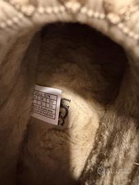 UGG beige