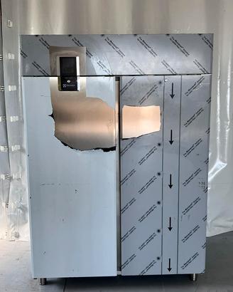 Frigo armadiato positivo Zanussi 150x85x206 2024