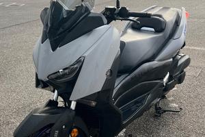 X-Max 125