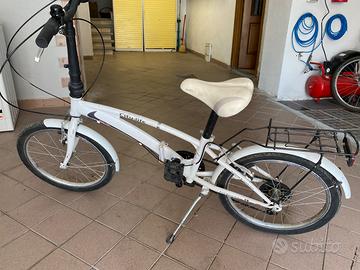 Bicicletta city piccola e pieghevole