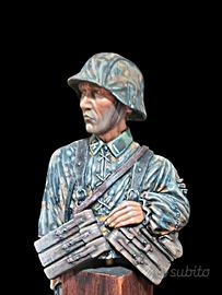 busto colorato resina 1/10 soldato tedesco WWII