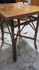 tavolo  poltroncina in vimini
