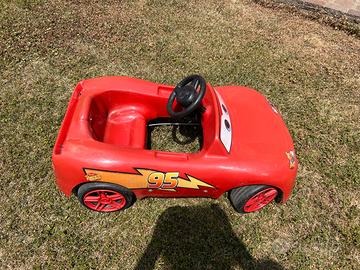 Automobile a pedali Saetta McQueen